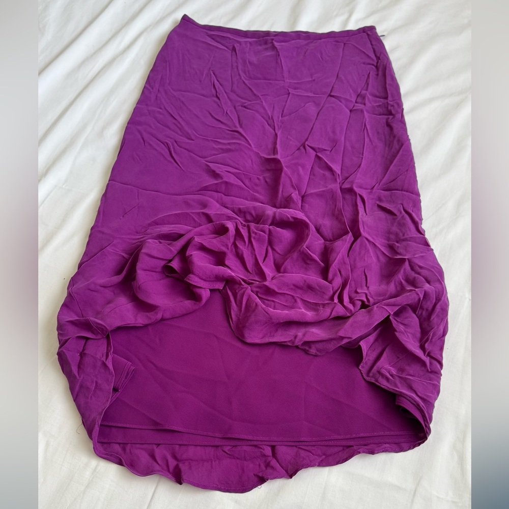 Vintage Ann Taylor 100% Silk Fuchsia Midi Skirt Flowing Slip Style Size 4P - Picture 8 of 8
